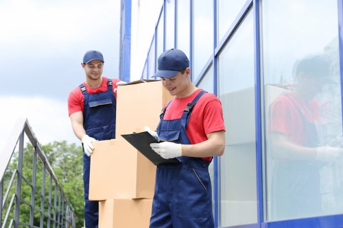 Transparent pricing details for a Vauxhall removals estimate