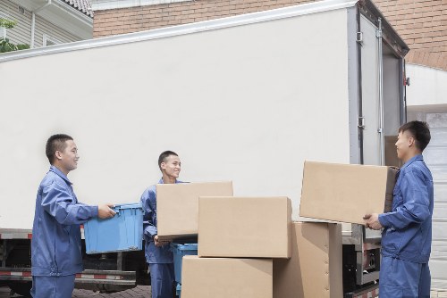 People using an accessible moving service website in Vauxhall