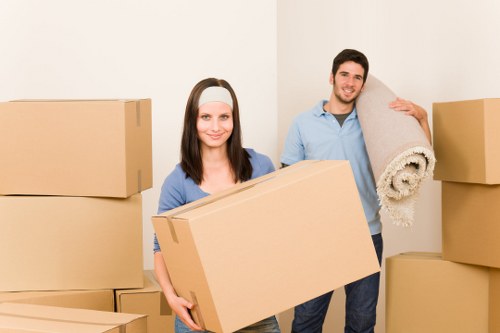Professional unpacking support in a Vauxhall apartment