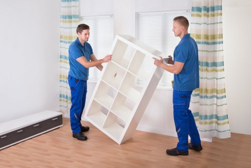 Local moving support for boxes and household items in Vauxhall