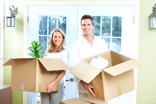 Moving day unpacking service for a Vauxhall home
